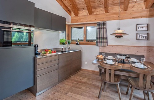 Parpan Apartment | Lovely apartment for 4 guests with WIFI, TV and balcony