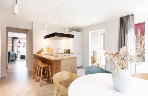 Hohen Wieschendorf Apartment | Lovely apartment for 4 people with WIFI, TV, terrace, pets allowed, panoramic view and parking