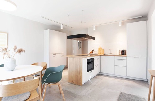 Hohen Wieschendorf Apartment | Lovely apartment for 4 people with WIFI, TV, terrace, pets allowed, panoramic view and parking