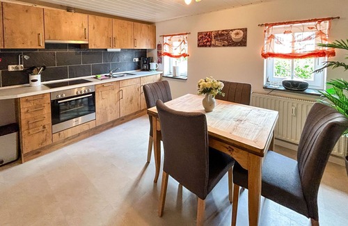 Grossschoenau Apartment | Lovely apartment for 4 guests with WIFI, TV, patio and pets allowed