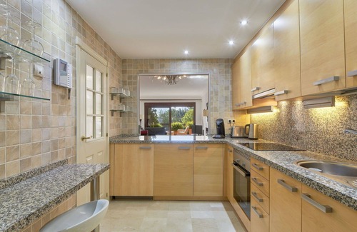Buenas Noches Apartment | Lovely apartment for 4 guests with A/C, pool, WIFI, hot tub, TV, terrace and parking