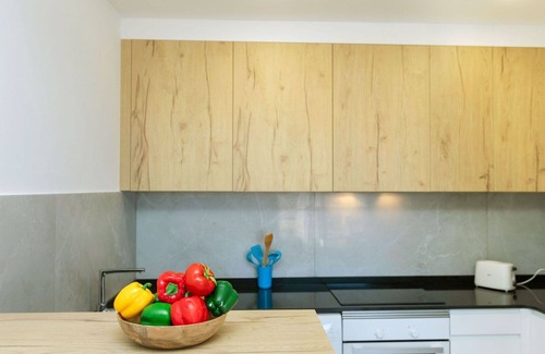 Vinaros Apartment | Lovely apartment for 4 people with pool, WIFI, A/C, TV, terrace and parking