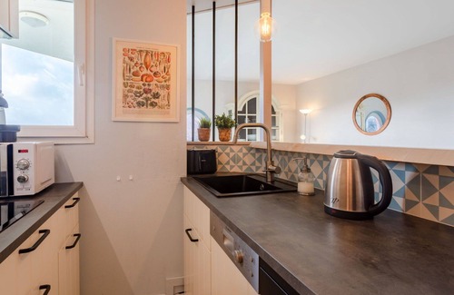 Port Guillaume Apartment | Lovely apartment for 4 people with WIFI, pool, TV, terrace and parking