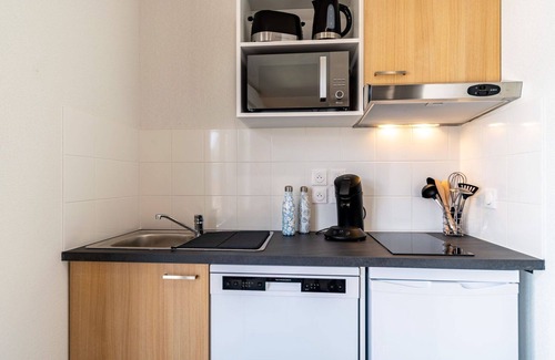 Mimizan Apartment | Lovely apartment for 4 guests with pool, WIFI, A/C, TV, terrace and pets allowed