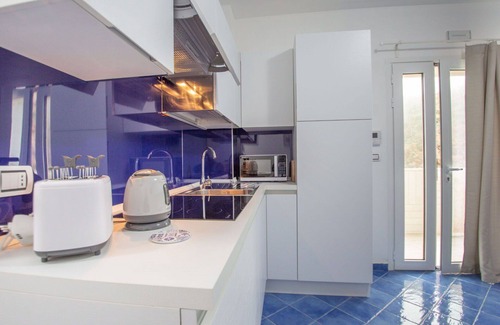 Termoli Apartment | Lovely apartment for 4 people with A/C, WIFI, TV and balcony