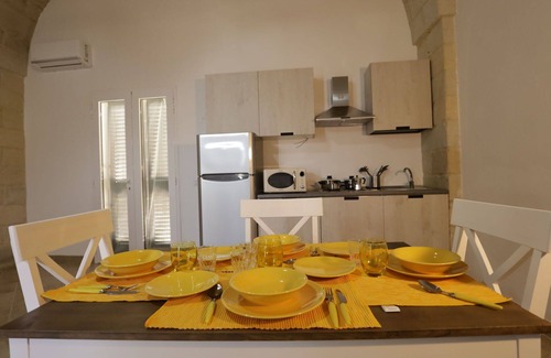 Vernole Apartment | Lovely apartment for 4 guests with A/C, WIFI, TV, pets allowed and parking