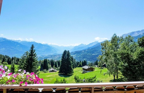 Lens Apartment | Lovely apartment for 4 people with WIFI, balcony, pets allowed and parking