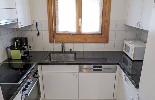 Acletta Apartment | Lovely apartment for 5 people with WIFI, TV, balcony, panoramic view and parking