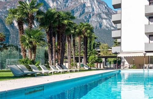 Riva del Garda Apartment | Lovely apartment for 5 guests with WIFI, pool, TV, balcony and parking