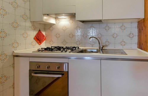 Madonna di Campiglio Apartment | Lovely apartment for 5 people with WIFI, TV, balcony, pets allowed and parking