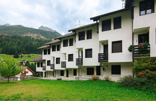 Moena Apartment | Lovely apartment for 5 people with WIFI, TV and patio