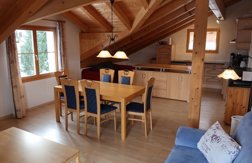 Riom-Parsonz Apartment | Lovely apartment for 6 guests with WIFI, TV, balcony, pets allowed, panoramic view and parking