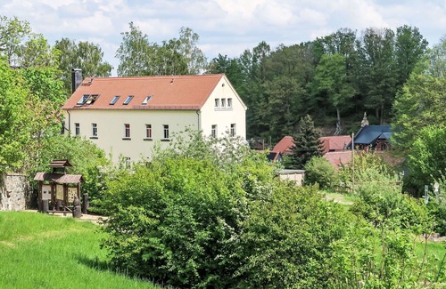 Waltersdorf Apartment | Lovely apartment for 6 guests with WIFI, TV and parking