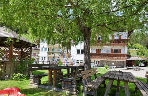 Fontanazzo Apartment | Lovely apartment for 6 people with WIFI, TV, patio and parking