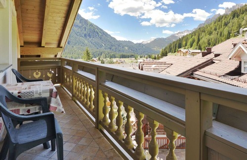 Fontanazzo Apartment | Lovely apartment for 6 people with WIFI, TV, patio and parking