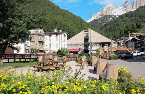 Fontanazzo Apartment | Lovely apartment for 6 people with WIFI, TV, patio and parking