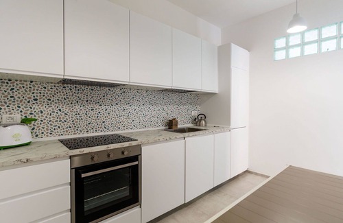 Bussana Apartment | Lovely apartment for 6 guests with A/C, WIFI, TV, terrace and pets allowed