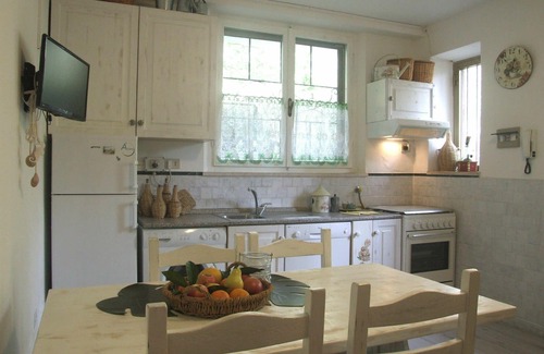 Sassetta Apartment | Lovely apartment for 6 people with WIFI and TV