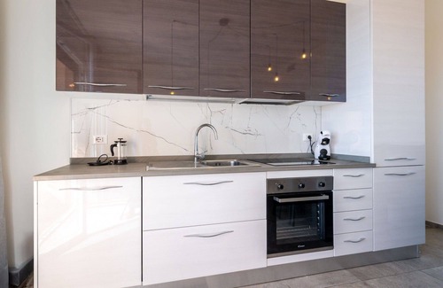 Varazze Apartment | Lovely apartment for 6 guests with A/C, WIFI, hot tub, TV, terrace, pets allowed and parking