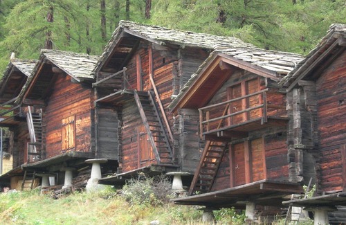 Saas-Balen Apartment | Lovely apartment for 4 guests with WIFI
