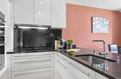 Valbella Apartment | Lovely apartment for 4 people with WIFI, TV and balcony
