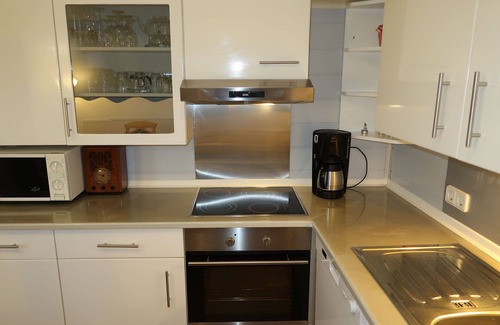Neuenkirchen Apartment | Lovely apartment for 7 guests with WIFI, TV, pets allowed and parking