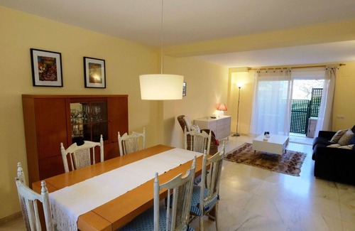Tarragona Apartment | Lovely apartment for 6 guests with WIFI, pool, TV and terrace
