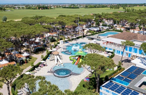 Cavallino-Treporti Apartment | Lovely apartment for 8 guests with A/C, WIFI, TV, patio and parking
