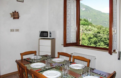 Santa Lucia Apartment | Lovely apartment for 10 people with WIFI, TV, terrace and parking