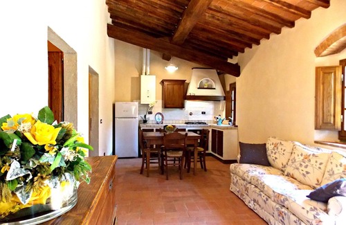 Dicomano Apartment | Lovely apartment for 6 guests with pool, WIFI, TV, pets allowed and parking