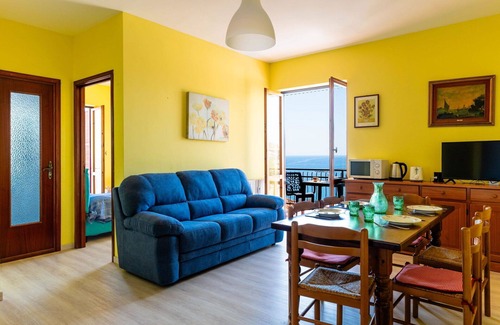 Cipressa Apartment | Lovely apartment for 4 guests with pool, WIFI, balcony and parking