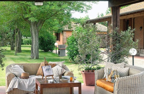 Grosseto Apartment | Lovely apartment for 4 guests with pool, WIFI, A/C, TV, patio, pets allowed and parking