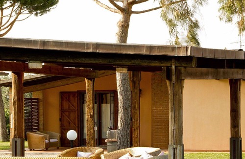 Grosseto Apartment | Lovely apartment for 4 guests with pool, WIFI, A/C, TV, patio, pets allowed and parking