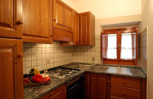 Montaione Apartment | Lovely apartment for 6 guests with WIFI, pool, A/C, TV and pets allowed, close to San Gimignano
