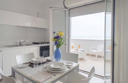 San Salvo Marina Apartment | Lovely apartment for 6 guests with WIFI, A/C, pool, TV, patio, pets allowed and parking