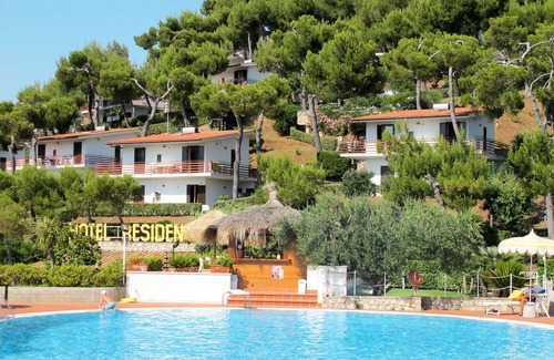 Sperlonga Apartment | Lovely apartment for 3 guests with pool, WIFI, A/C, TV, terrace, pets allowed and parking