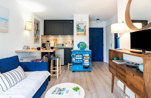 Lacanau-Ocean Apartment | Lovely apartment for 3 people with WIFI, pool, TV, terrace and parking