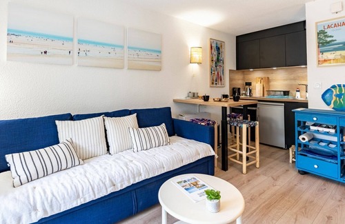 Lacanau-Ocean Apartment | Lovely apartment for 3 people with WIFI, pool, TV, terrace and parking