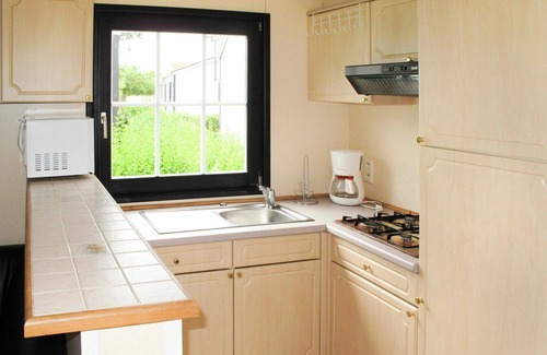 Les Cabanes de Fleury House | Lovely apartment in villa with WIFI, pool, A/C, TV, terrace, pets allowed and parking