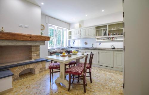 Camaiore Apartment | Lovely Apartment In Camaiore