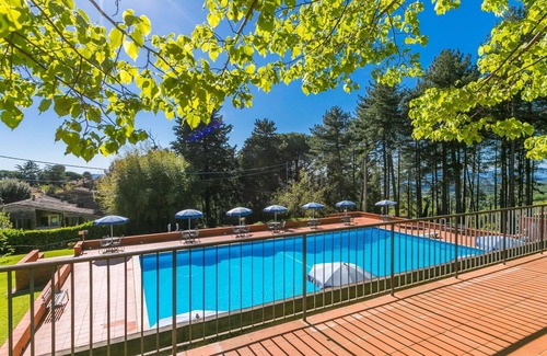 San Vivaldo Villa | Lovely apartment in villa with WIFI, pool, TV, terrace, pets allowed, panoramic view and parking