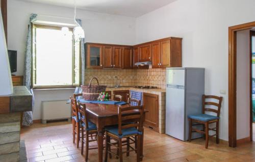 Montone Apartment | Lovely Apartment In Montone With Wifi