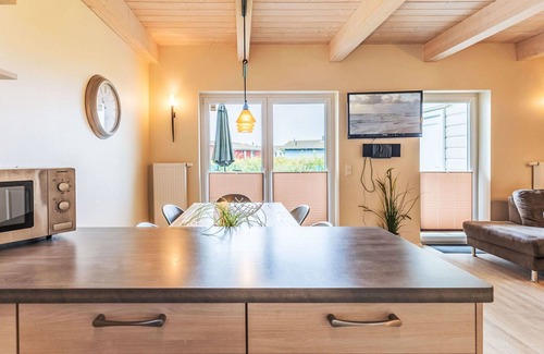 Dagebuell House | Lovely apartment in villa for 5 people with WIFI, TV, terrace and parking