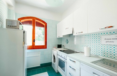 Caronia House | Lovely apartment in villa for 5 people with WIFI, TV, balcony and pets allowed
