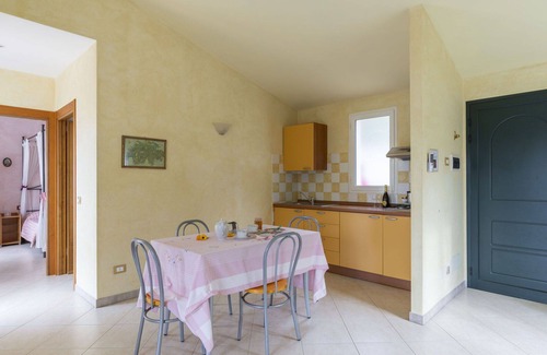 Costa dʼOneglia Villa | Lovely apartment in villa for 4 guests with A/C, WIFI, patio and pets allowed