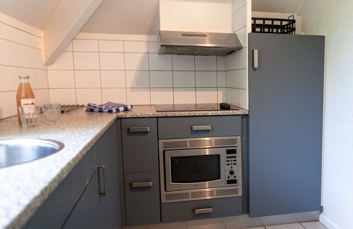 Municipality of Dalfsen House | Lovely apartment in villa for 6 guests with WIFI, pool, TV, terrace and parking