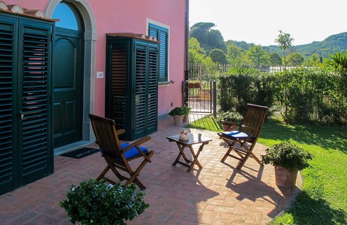 San Michele di Moriano Villa | Lovely apartment in villa for 5 guests with pool, WIFI, A/C, TV, terrace and parking