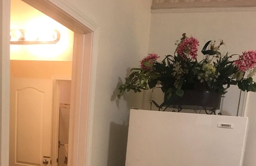 Palmdale House | Lovely Apartment in West Palmdale