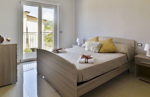 Casal Velino Apartment | Lovely apartment for 4 people with pool, WIFI, A/C, patio, pets allowed and parking