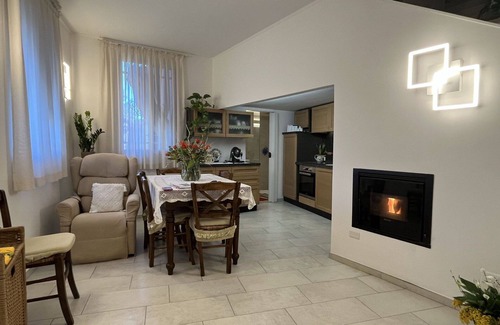 Pantai Apartment | Lovely apartment for 4 guests with WIFI, A/C, TV, patio and parking